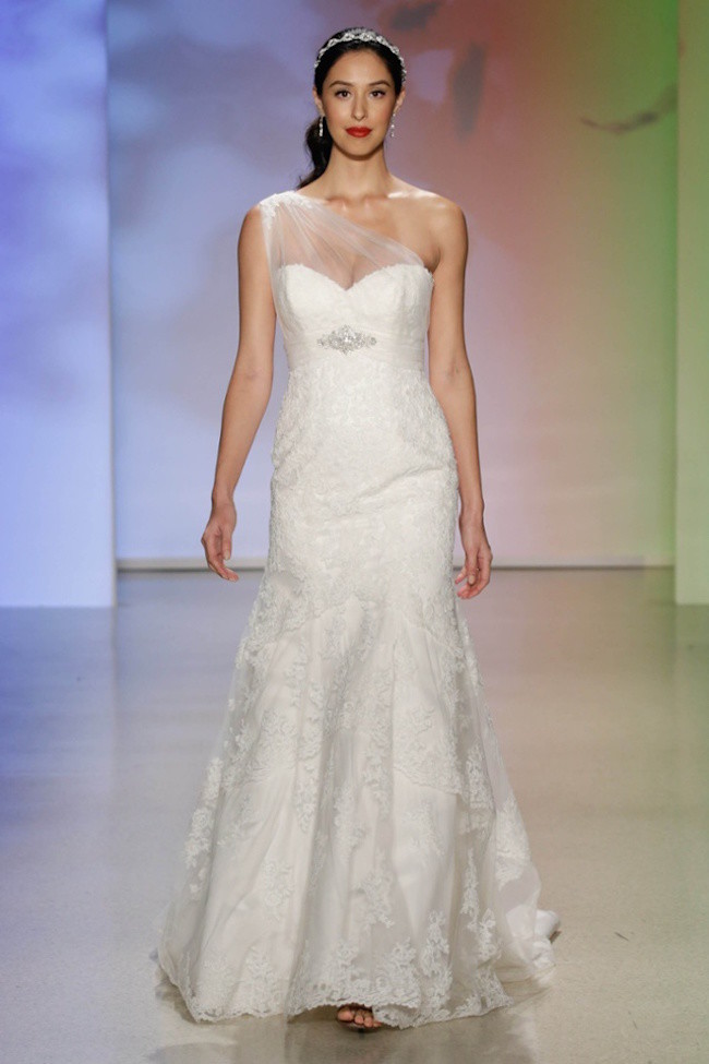 Disney_princess_wedding_dress