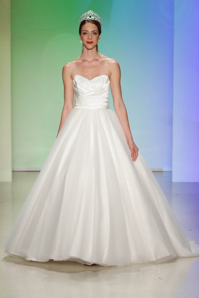 Disney_princess_wedding_dress