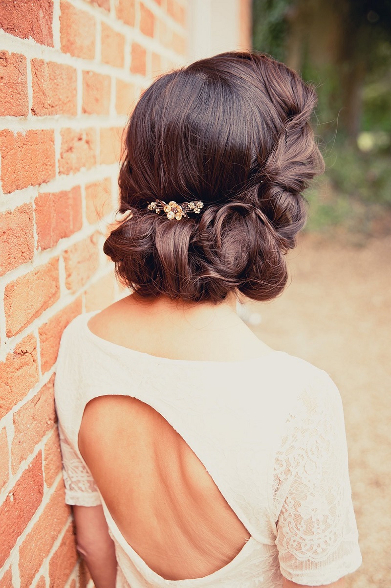 easy hairstyles for wedding guests