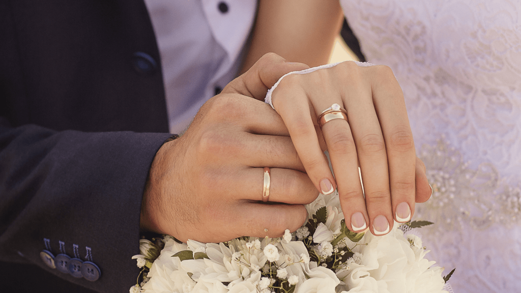 Which Hand Should You Wear Your Wedding Ring On?