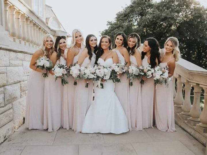 Bloom-Inspired Bridal Hair Ideas for Spring Weddings