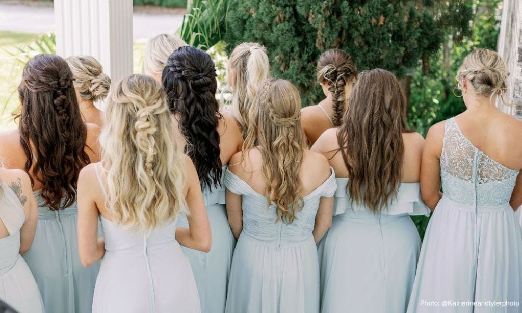 How to Choose Hairstyles for Different Wedding Themes: A Bridal Guide to Timeless Elegance